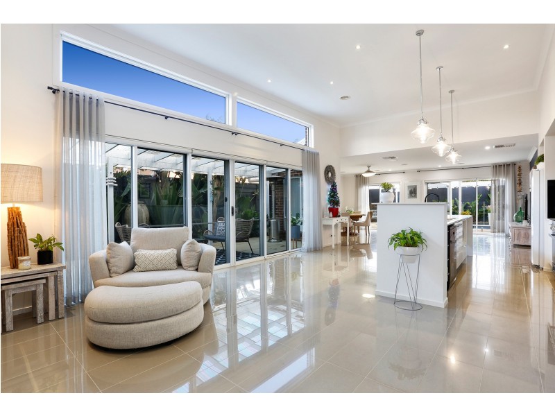 34 Columbia Street, Tarneit VIC 3029