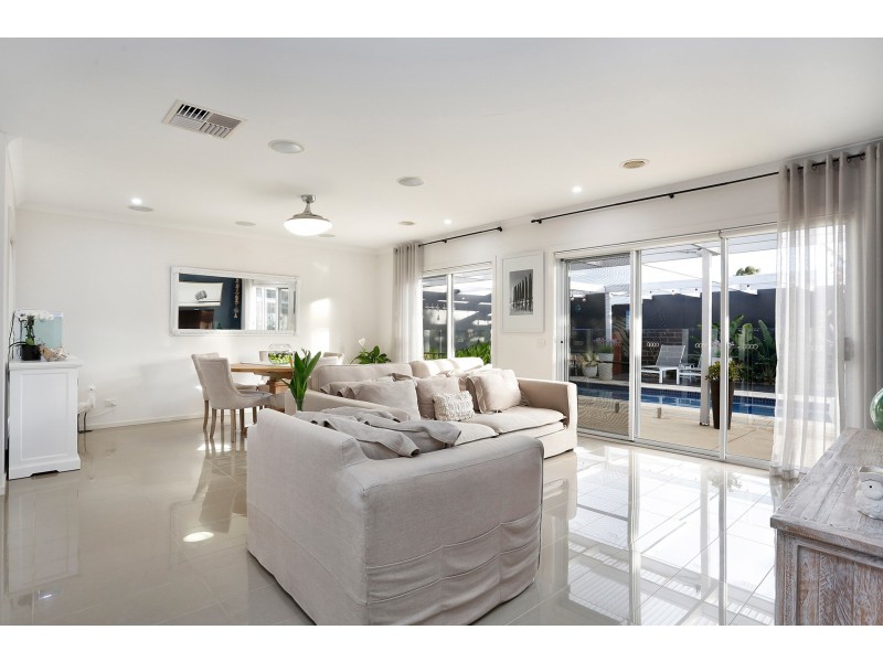 34 Columbia Street, Tarneit VIC 3029