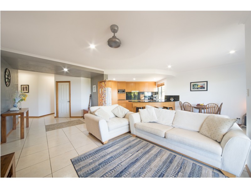2/6 Orana Street, Airlie Beach QLD 4802
