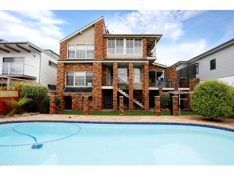 13 Selby Avenue, Dee Why NSW 2099