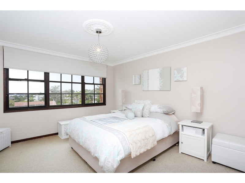 13 Selby Avenue, Dee Why NSW 2099