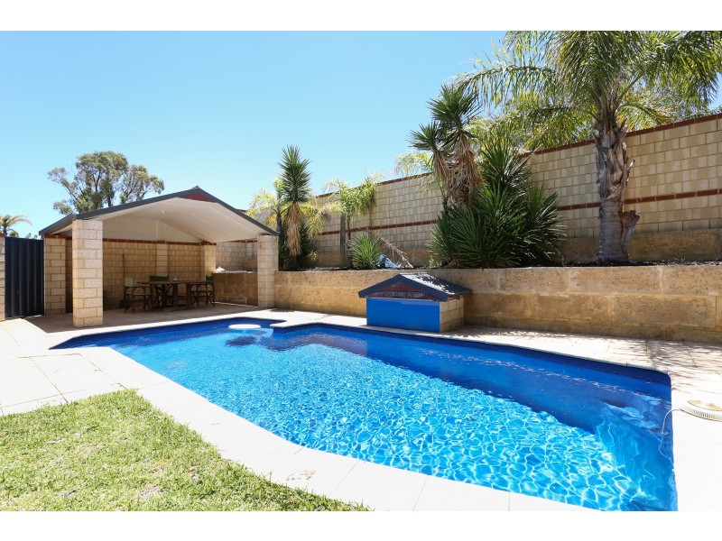 37 Minderoo Crescent, Golden Bay WA 6174