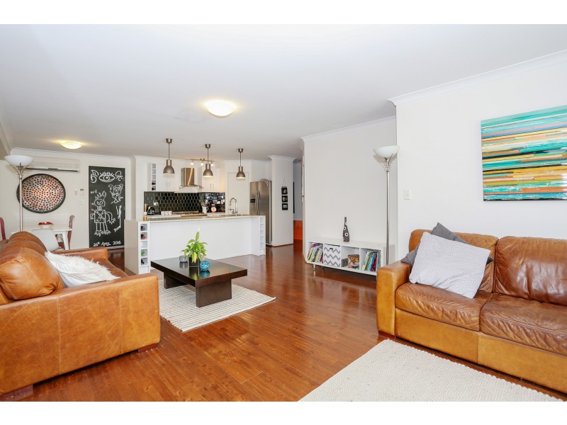 37 Minderoo Crescent, Golden Bay WA 6174