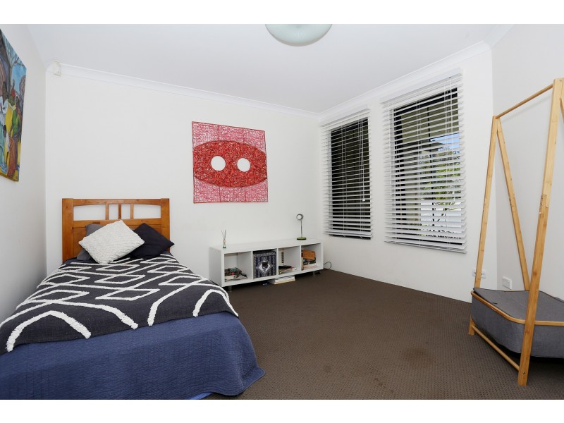 37 Minderoo Crescent, Golden Bay WA 6174