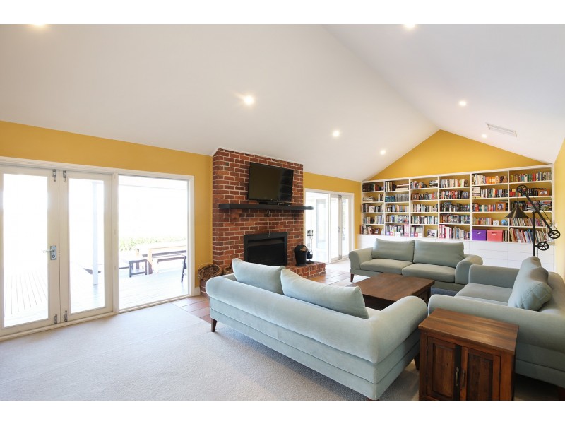 4 Cochrane Court, Wandong VIC 3758