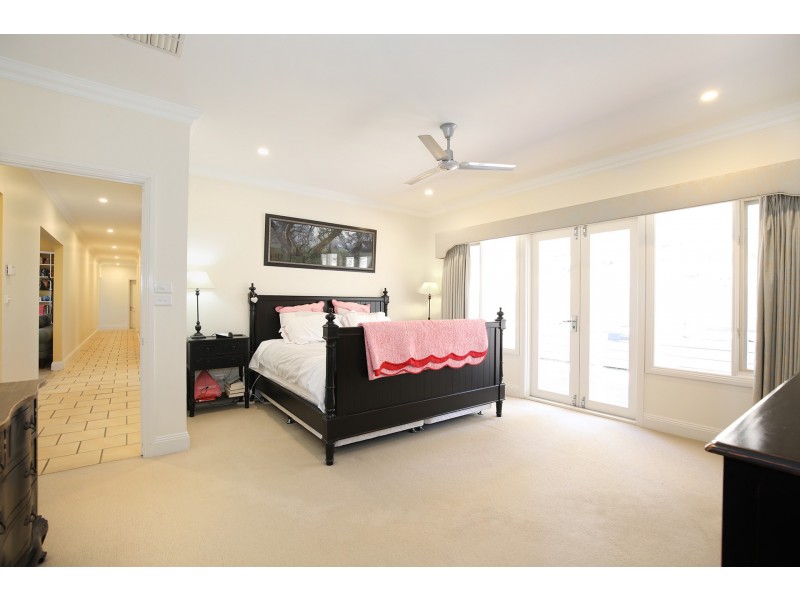 4 Cochrane Court, Wandong VIC 3758