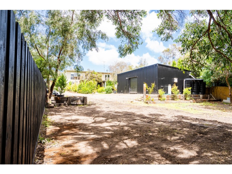 10 Newcombe Street, Marengo VIC 3233