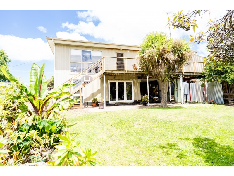 10 Newcombe Street, Marengo VIC 3233