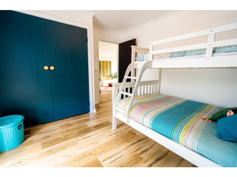 10 Newcombe Street, Marengo VIC 3233