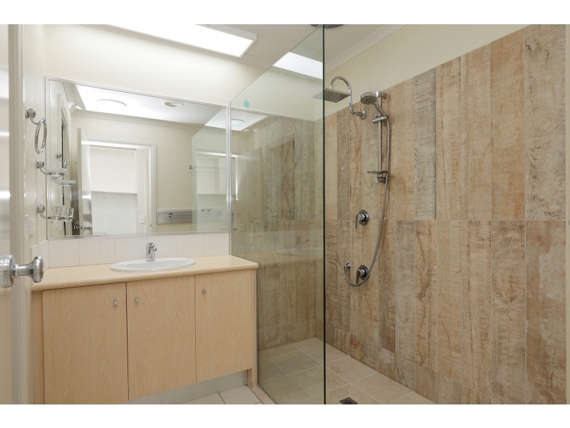 9/10-16 Nepean Court, Wyndham Vale VIC 3024
