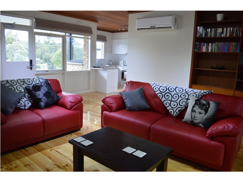 2 Burns Street, Spring Gully VIC 3550