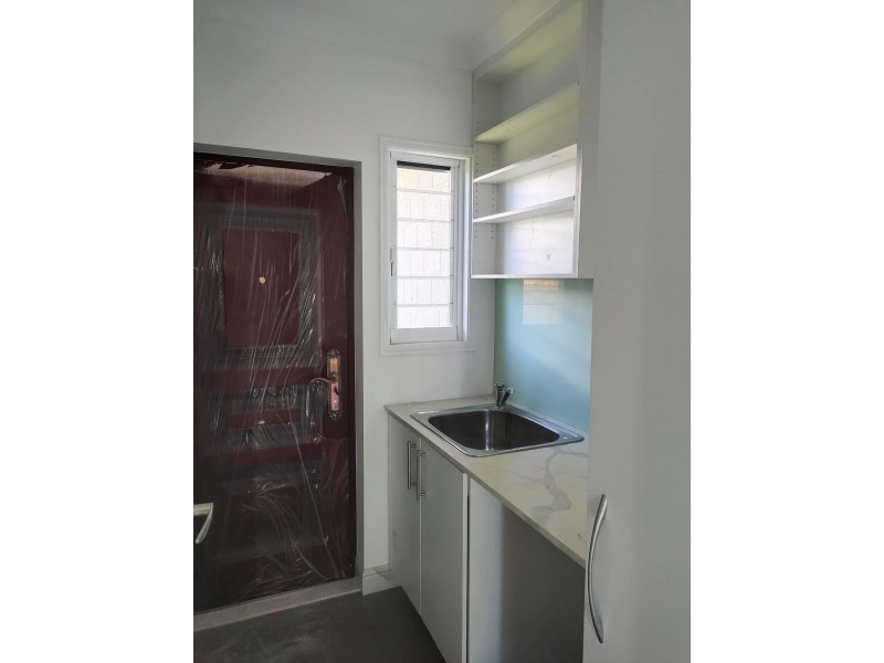 216 Cypress Street, Urangan QLD 4655