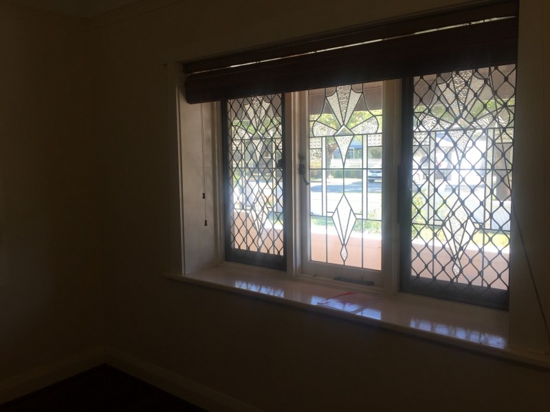 115 Tenth Avenue, Inglewood WA 6052