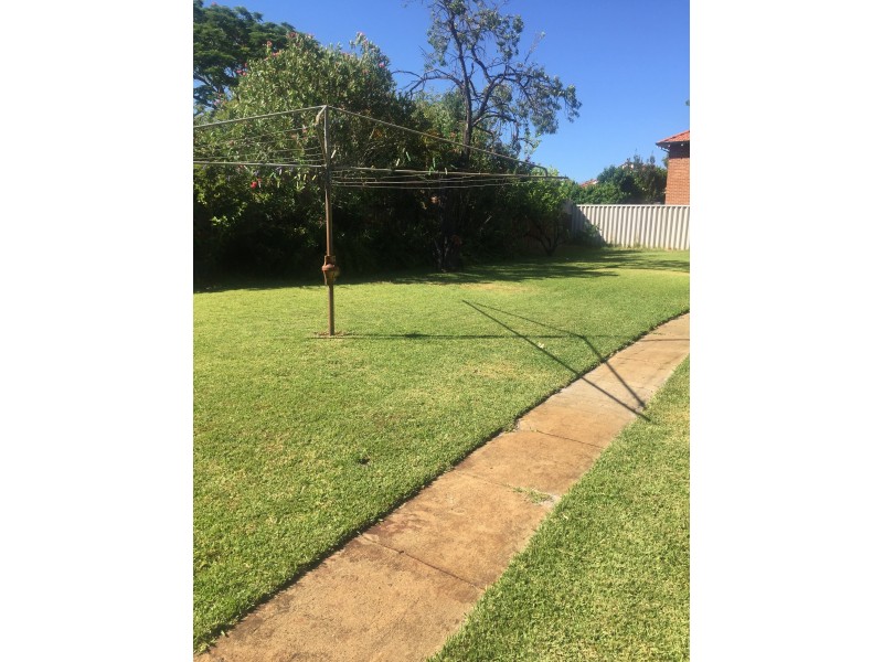 115 Tenth Avenue, Inglewood WA 6052