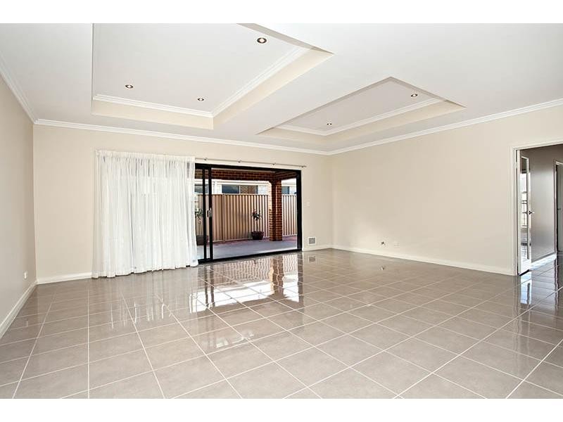 10 Sandpiper Street Harrisdale Green, Canning Vale WA 6155