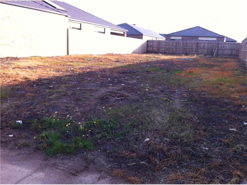 30 Whitetop Drive, Point Cook VIC 3030