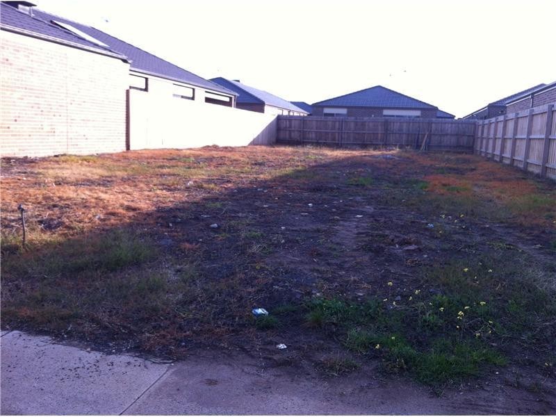 30 Whitetop Drive, Point Cook VIC 3030