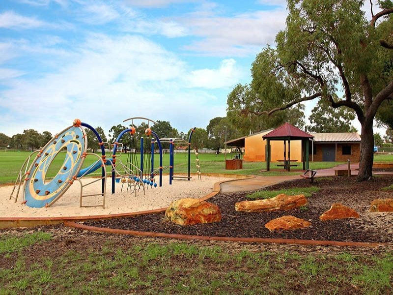 37 Gillam Way, Beechboro WA 6063