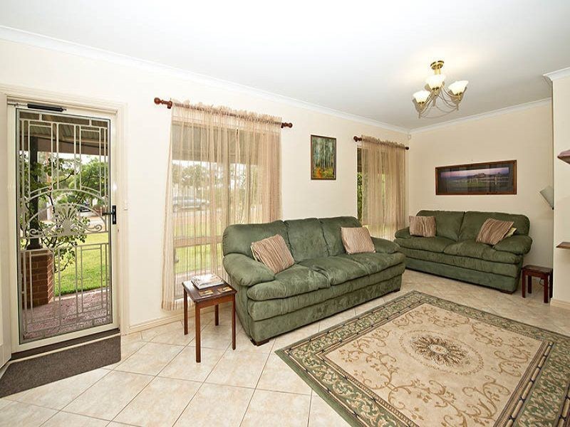 72 Williamson Avenue, Narrikup WA 6326