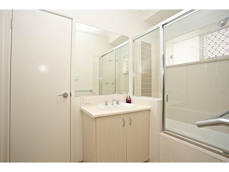 1 Clearpoint Way, Springfield Lakes QLD 4300