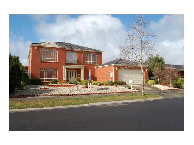 12 Tarcoola Drive, Burnside VIC 3023