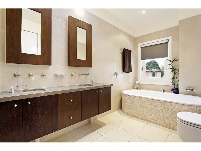 3 Tennis Grove, Caulfield North VIC 3161