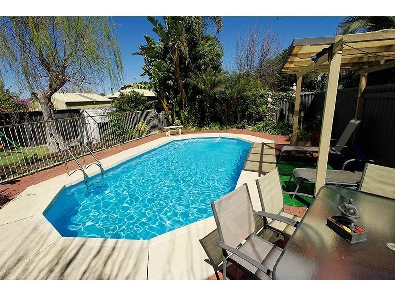 38 Reid Street, Bassendean WA 6054