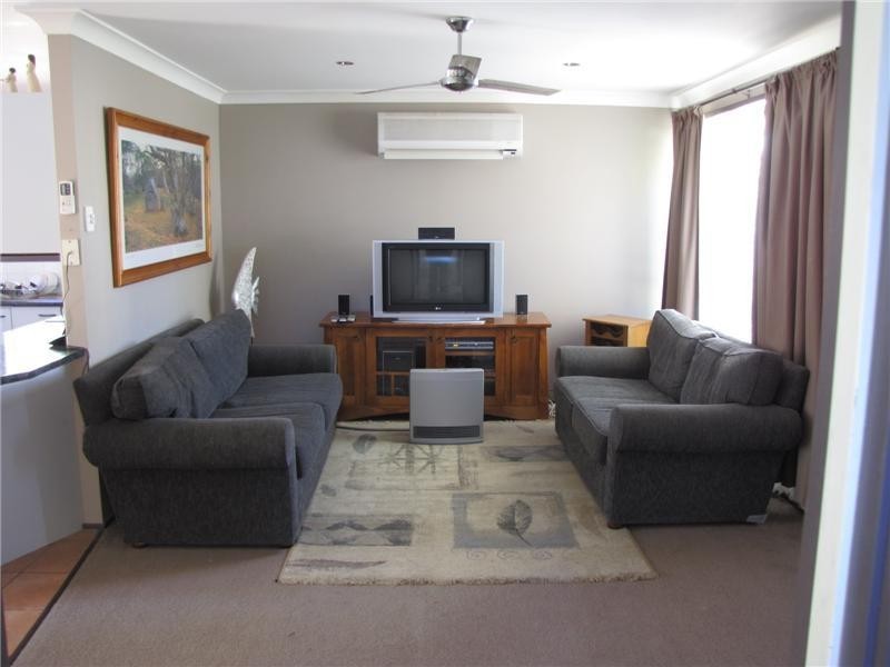 11 Wallaby Road, Lake Munmorah NSW 2259