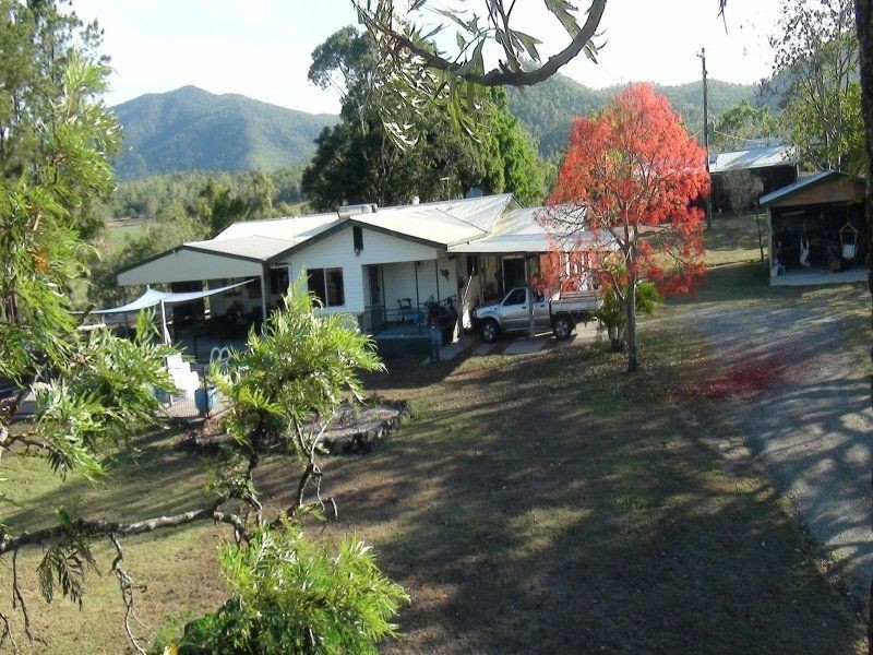 906 Mirani Eton Road, Mirani QLD 4754