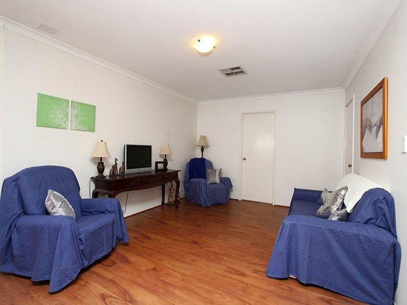 9 Griffin Close, Langford WA 6147