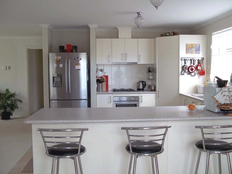 11 Mirabelle Street, Pakenham VIC 3810