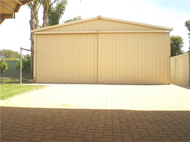 84 Brenchley Drive, Atwell WA 6164