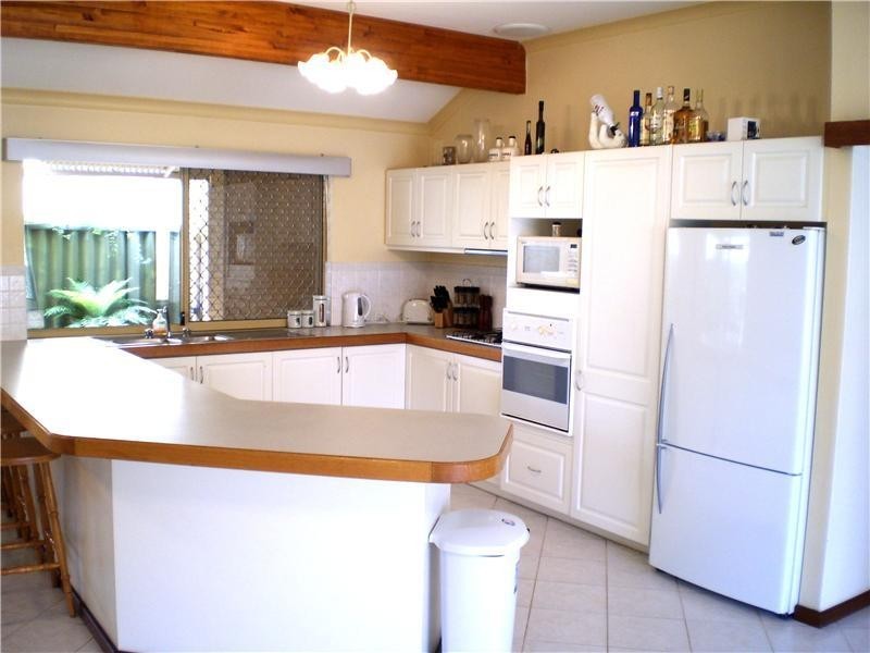 84 Brenchley Drive, Atwell WA 6164