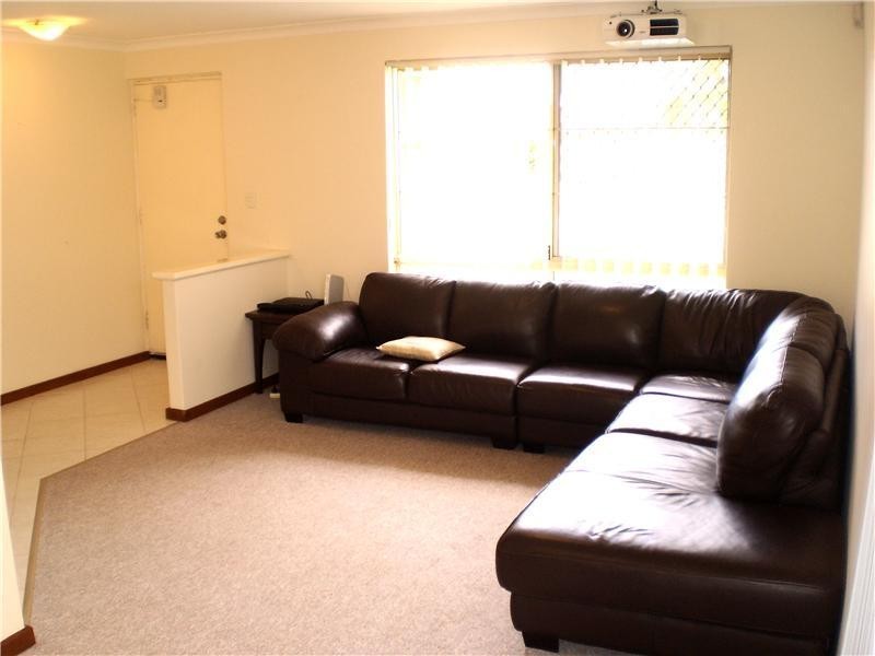 84 Brenchley Drive, Atwell WA 6164