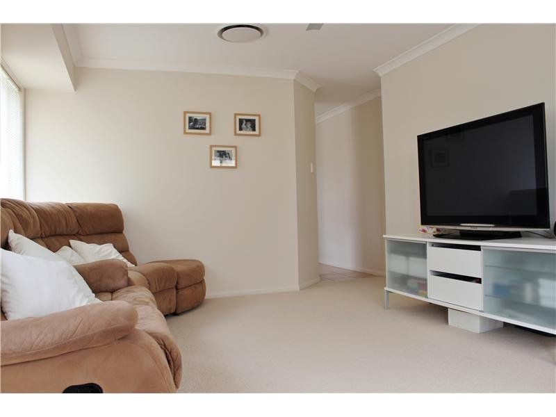 5 Pro Hart Place, Coombabah QLD 4216