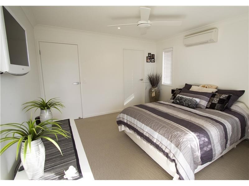 11 Worchester Terrace, Reedy Creek QLD 4227