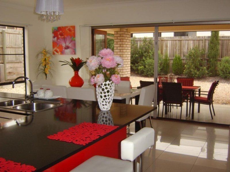 31 Larapinta Circuit, Parkinson QLD 4115