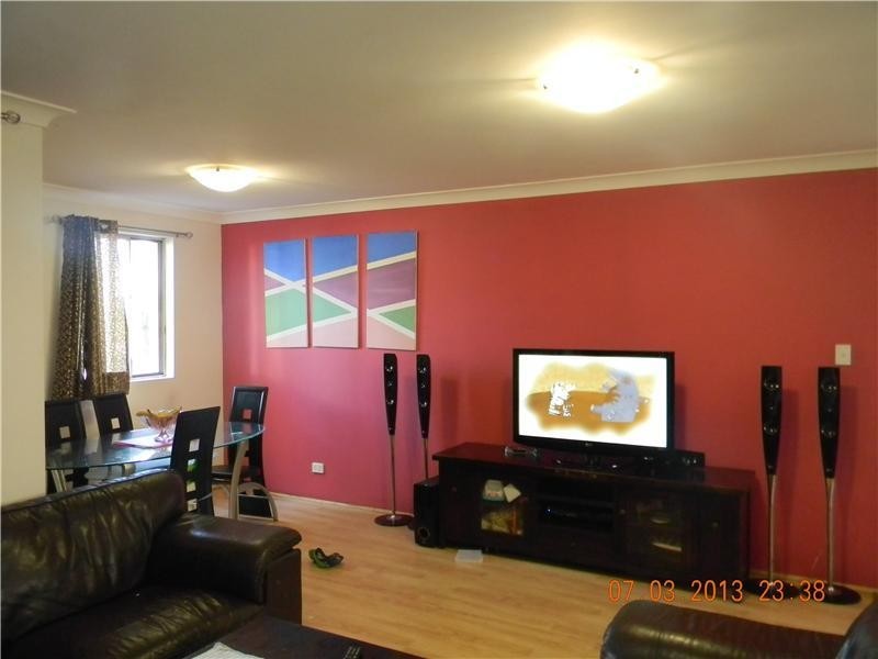 2,30-32 fifth avenue, Blacktown NSW 2148