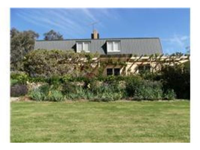 31 Omaru Road, Wangaratta South VIC 3678