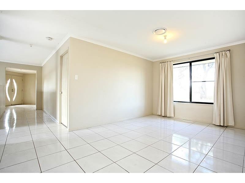 67 Fairway drive, Kensington Grove QLD 4341