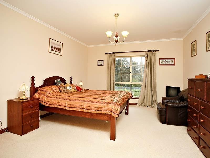 1 Yaktanga Way, Mount Barker SA 5251