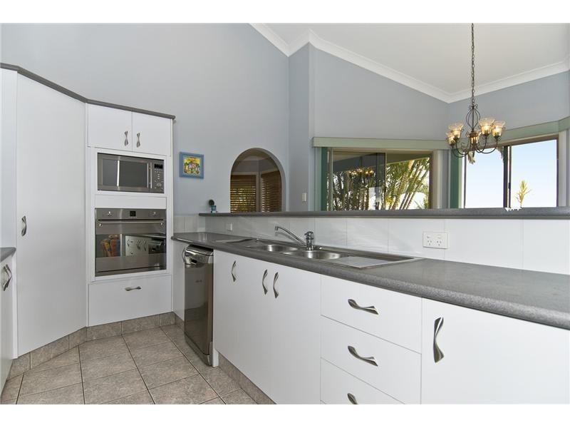 177 Chesterfield Drive, Bonogin QLD 4213