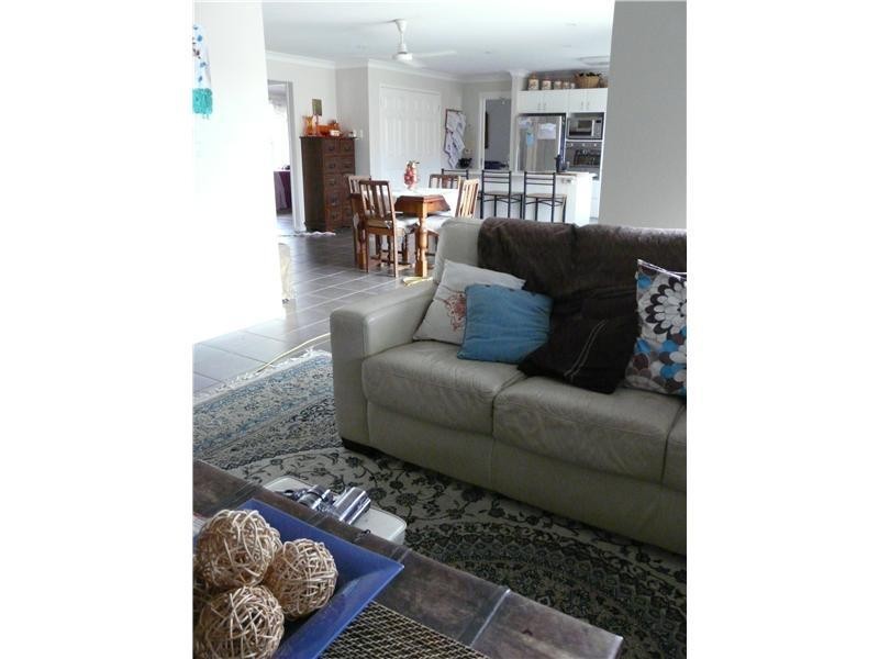 100 Hillview Road, Branxton NSW 2335