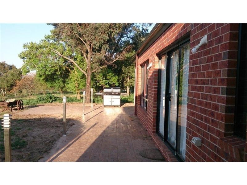 81 Hopetoun Road, Rutherglen VIC 3685