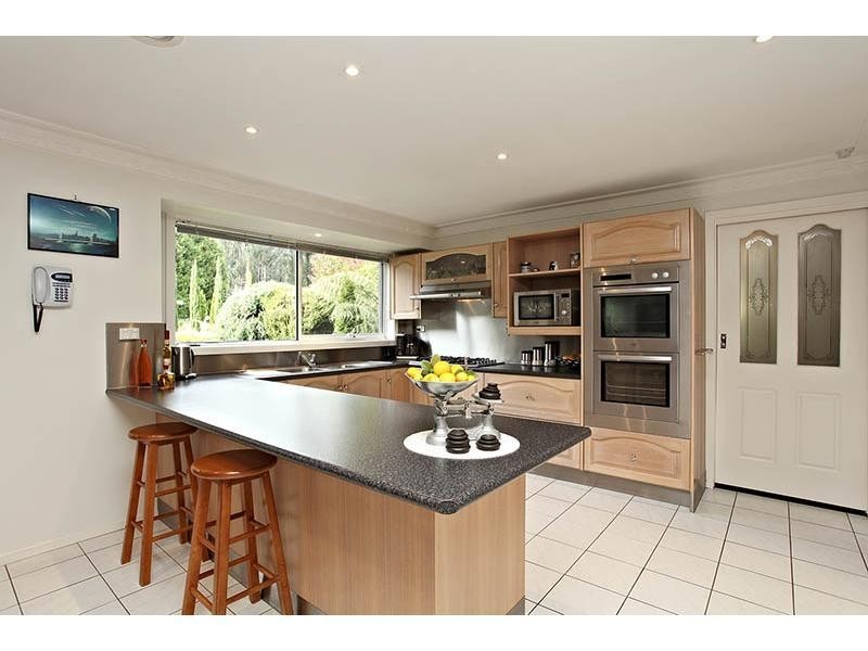 201 Edenvale Crescent, Kinglake West VIC 3757