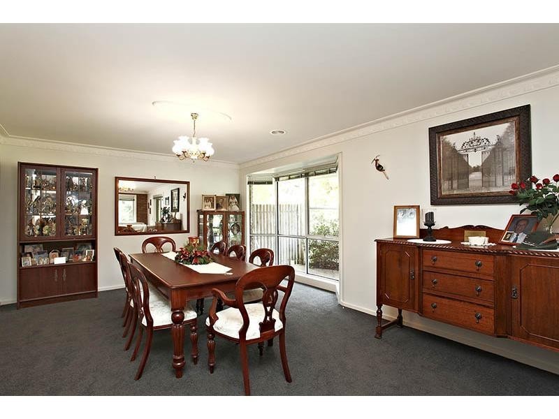 201 Edenvale Crescent, Kinglake West VIC 3757