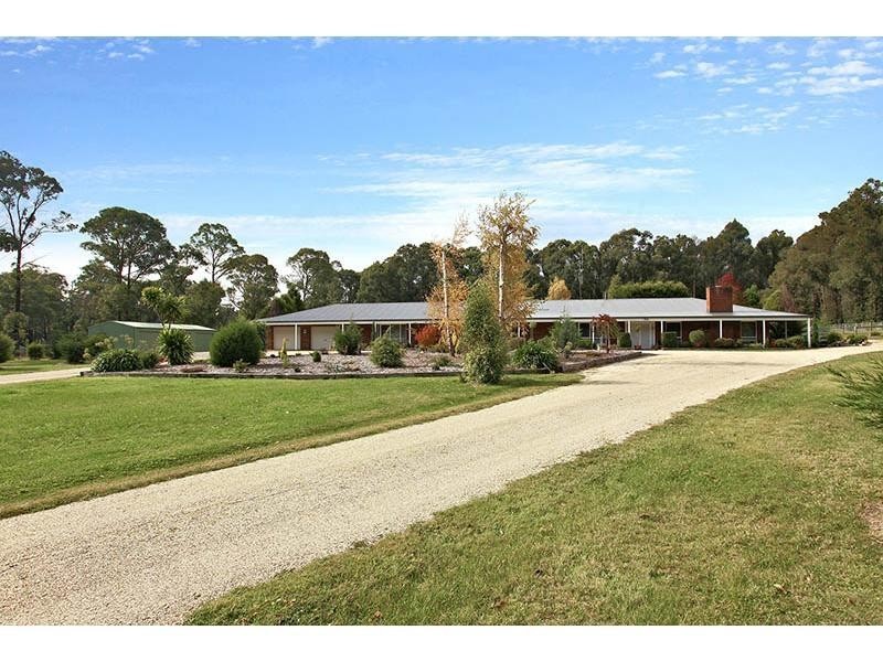 201 Edenvale Crescent, Kinglake West VIC 3757
