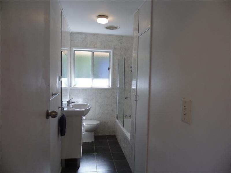 20 Pine Street, Canungra QLD 4275