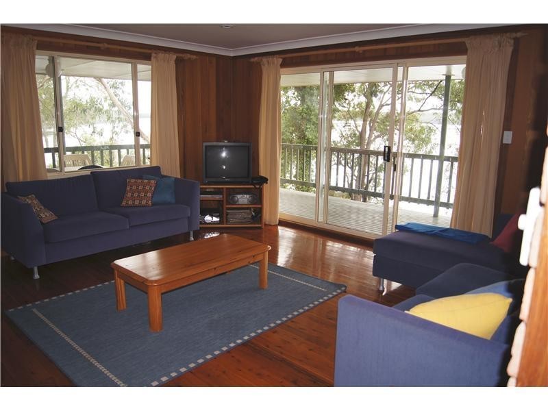 68 Eastslope Way, North Arm Cove NSW 2324