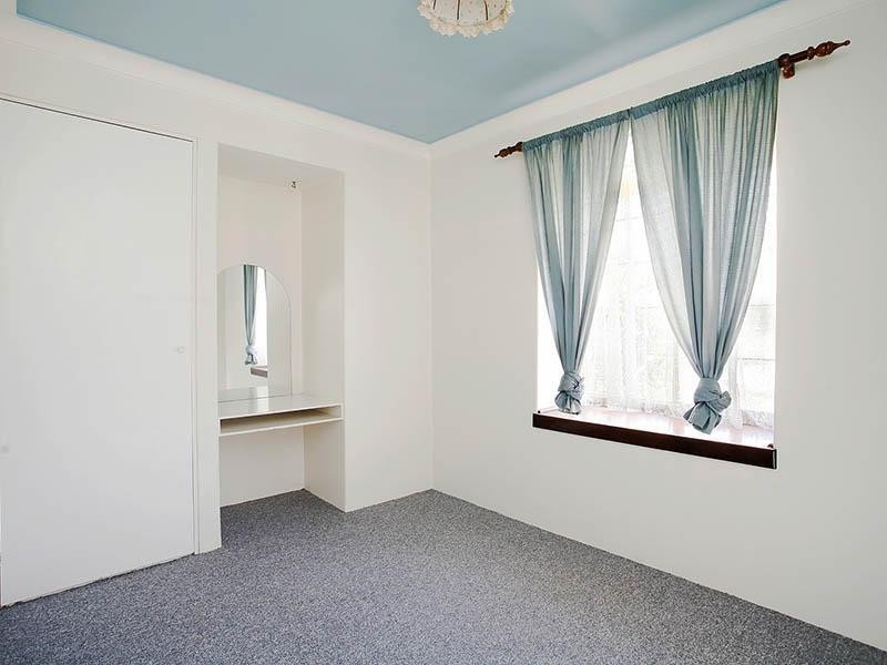 18 Mekong Way, Greenfields WA 6210